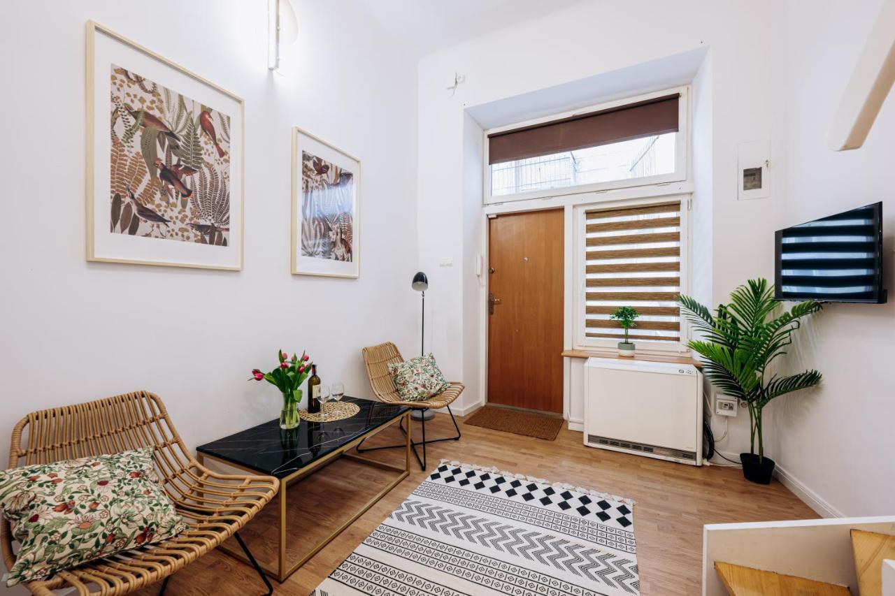 Nest Cosy Apt Old Town & Wawel Hill By Vistula River - By Homelike Cracóvia Exterior foto